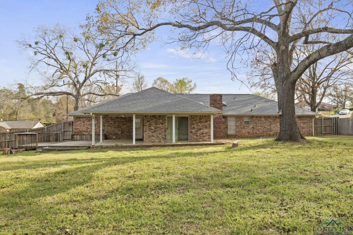 1007 FOREST HILLS ST, GLADEWATER, TX 75647, photo 1 of 36