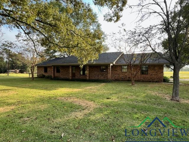 2078 COUNTY ROAD 4105, DAINGERFIELD, TX 75638, photo 1 of 33